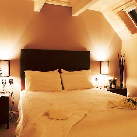 The Yeovil Court Hotel Bagian luar foto